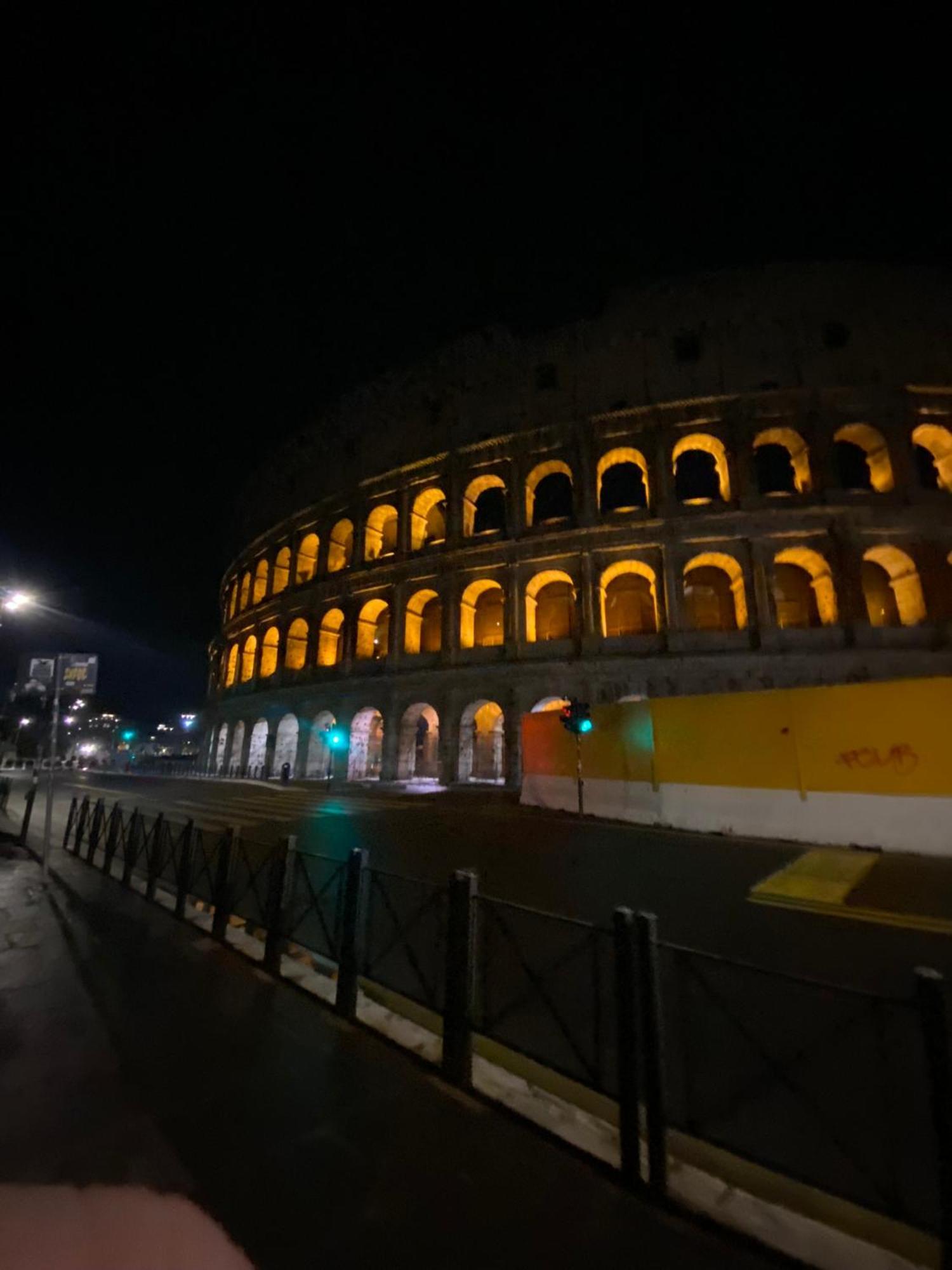 Al Colosseo Appartamento Vintage Rome Bagian luar foto